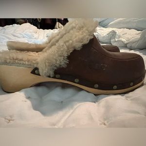 Ugg clogs size 10 brown leather